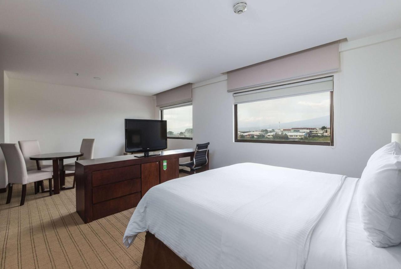 Отель Wyndham Garden San Jose Escazu, Costa Rica Экстерьер фото