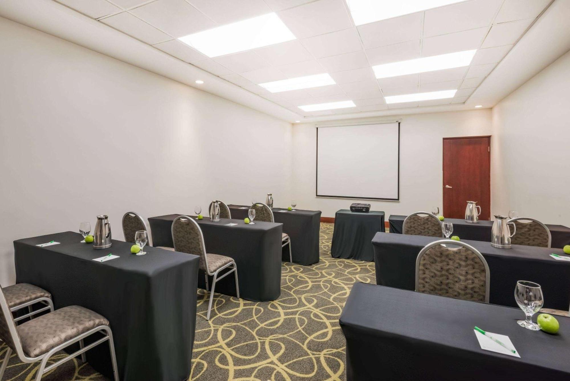 Отель Wyndham Garden San Jose Escazu, Costa Rica Экстерьер фото